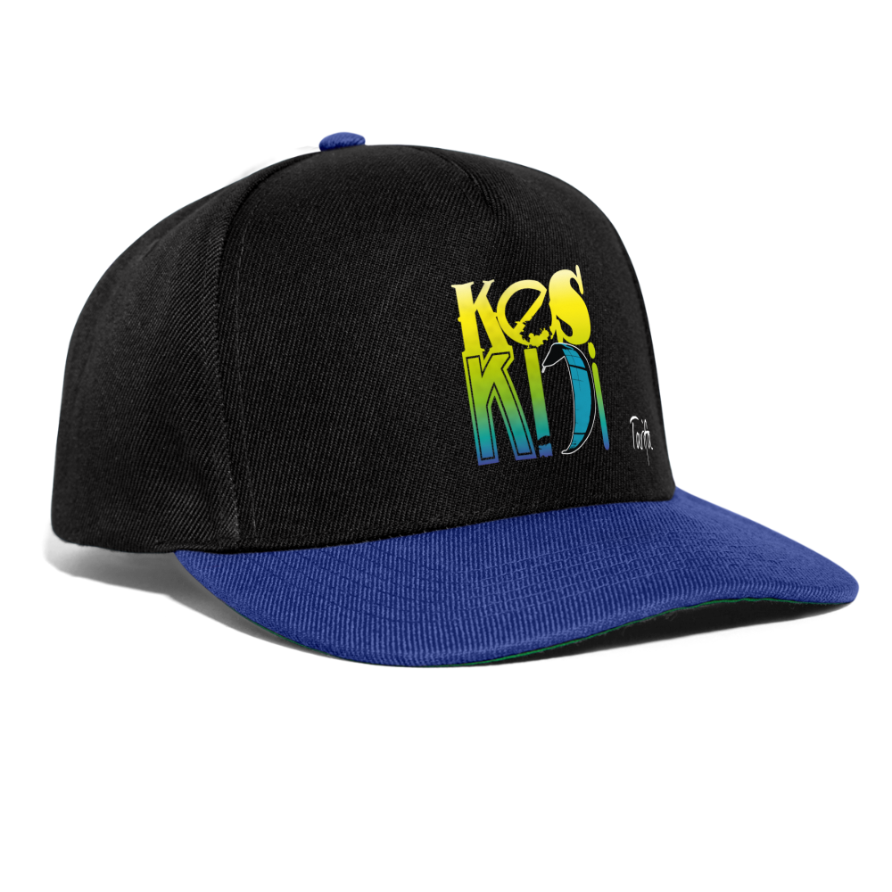 Keskidi Tarifa Online Wear - The Cap Keskidi kite surf instructor from Tarifa brings the wind life rhythm, a must-have for urban and sporty looks. We always keep it positive, you feel me?